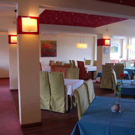 Hotel Europa Giżycko Buitenkant foto