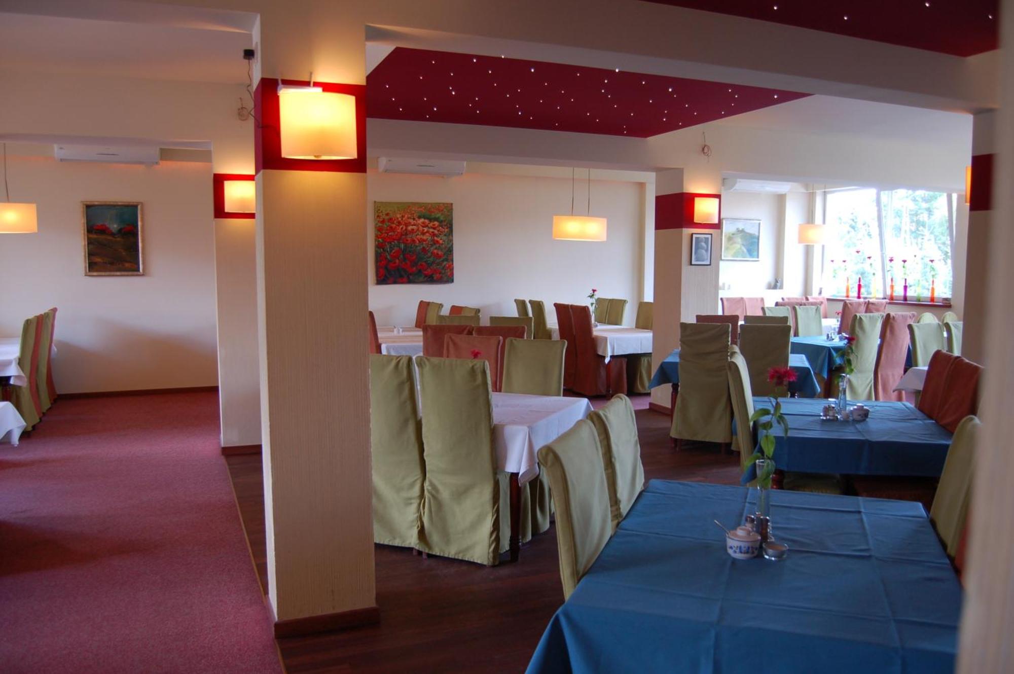 Hotel Europa Giżycko Buitenkant foto