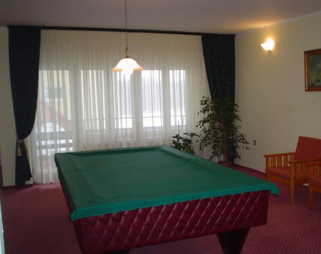 Hotel Europa Giżycko Buitenkant foto